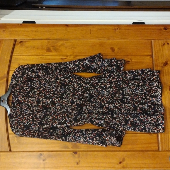 Attractive but Modest - Picture 2 of 3